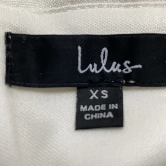 Lulu's White Sleeveless Crossover V-Neck Collared Back Rayon Blend Dress Size XS - Picture 6 of 7